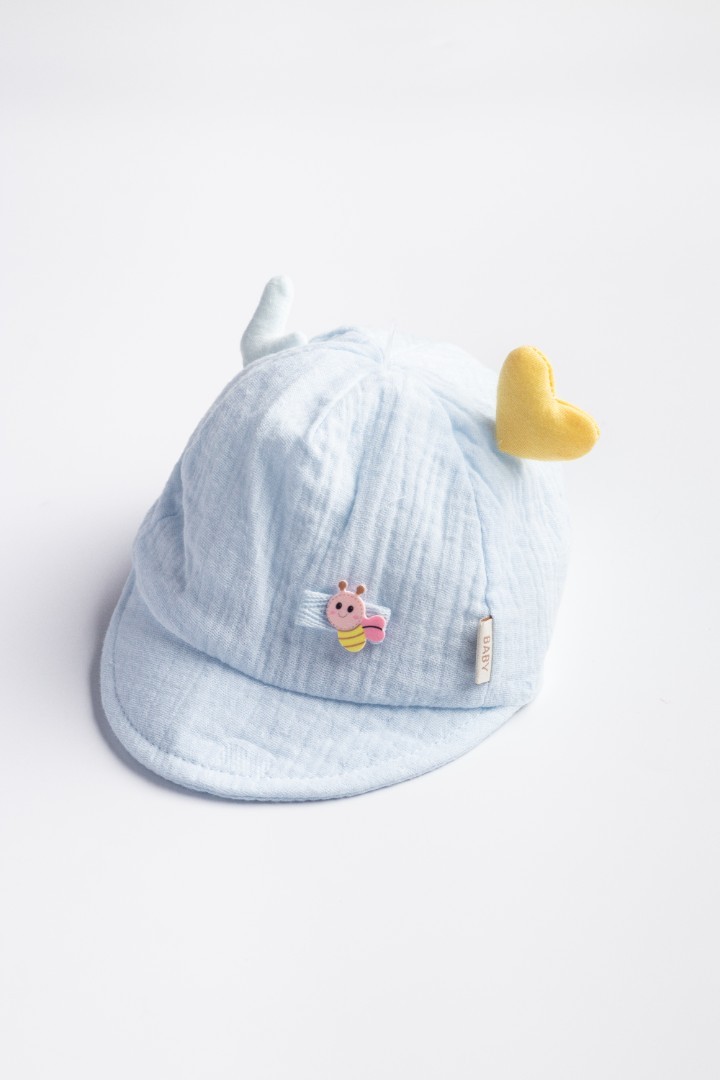 Hat with Bee AppliquÌ©