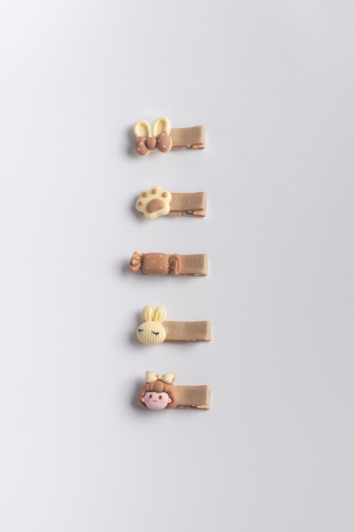 5-Pack of Hair Clips with Appliqué