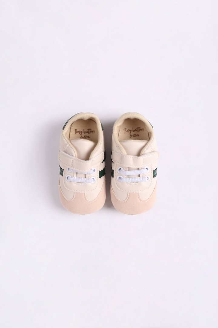 Contrast Sneakers