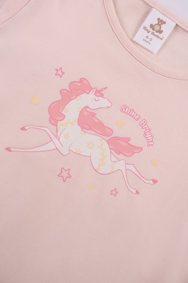 Long Slevee Graphic T-Shirt
