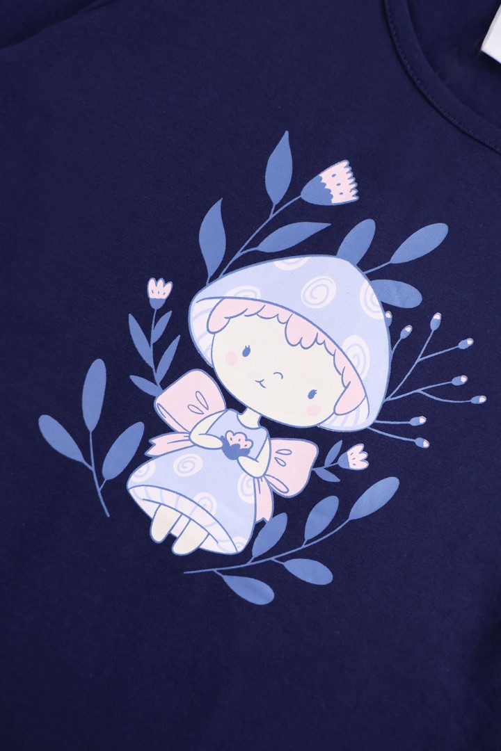 Long Slevee Graphic T-Shirt