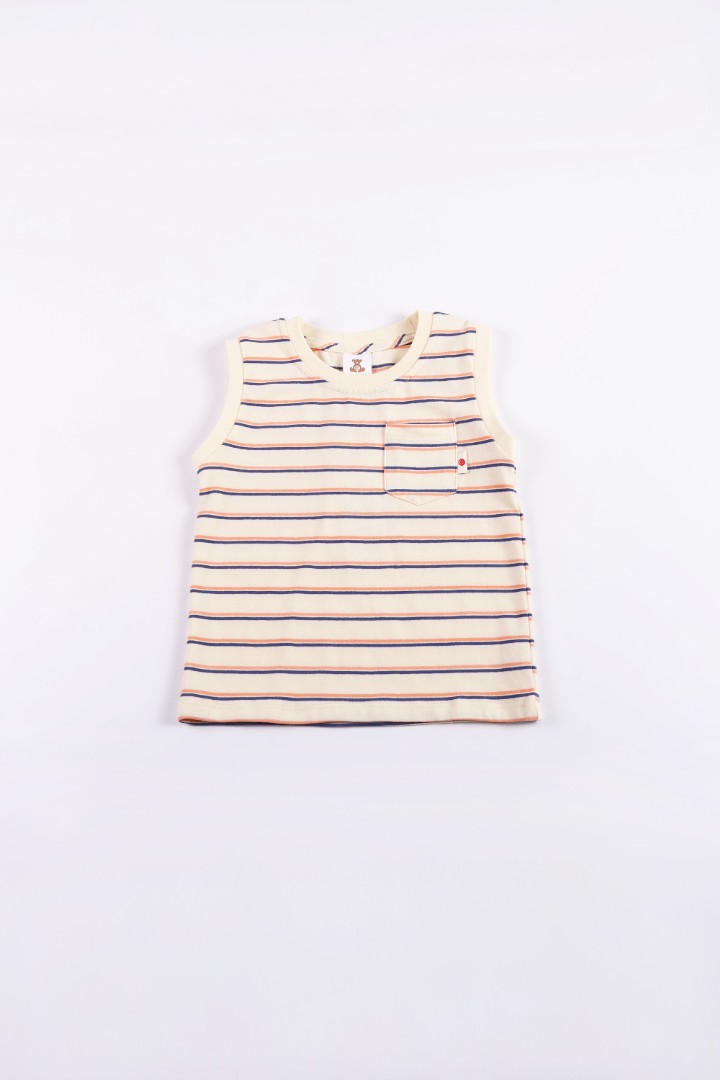 Sleeveless T-shirt 