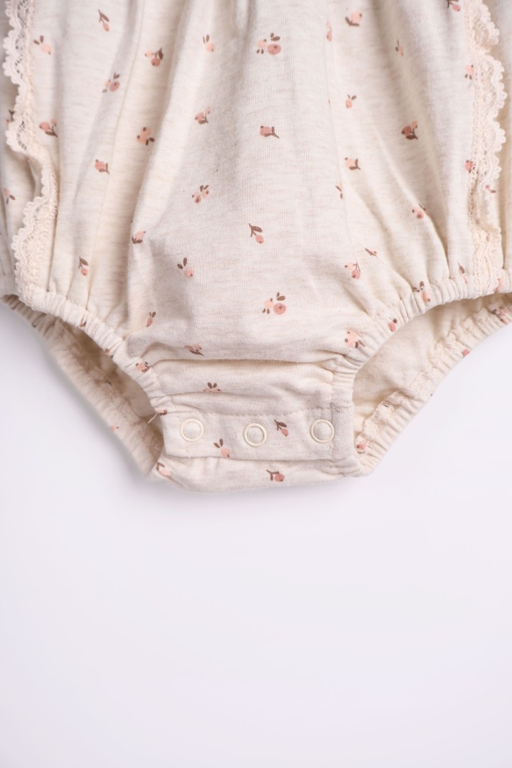 Peter-Pan Collared Romper