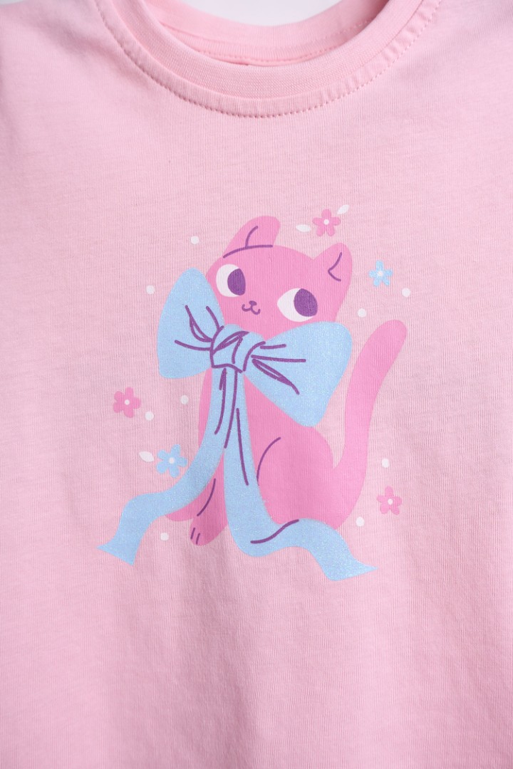 Long Slevee Graphic T-Shirt