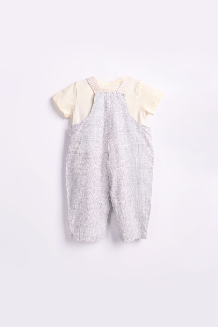 Dungaree with T-Shirt
