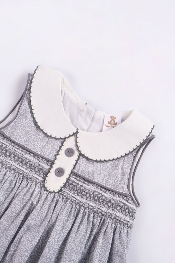 Peter-Pan Collar Dress