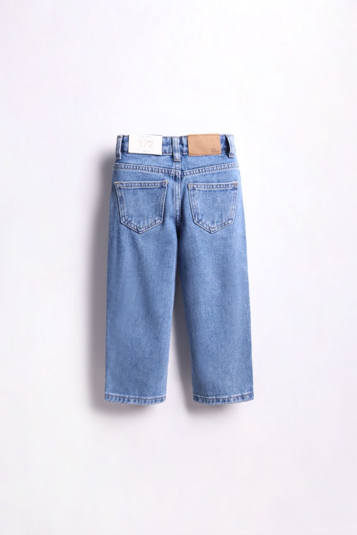 Straight Jeans
