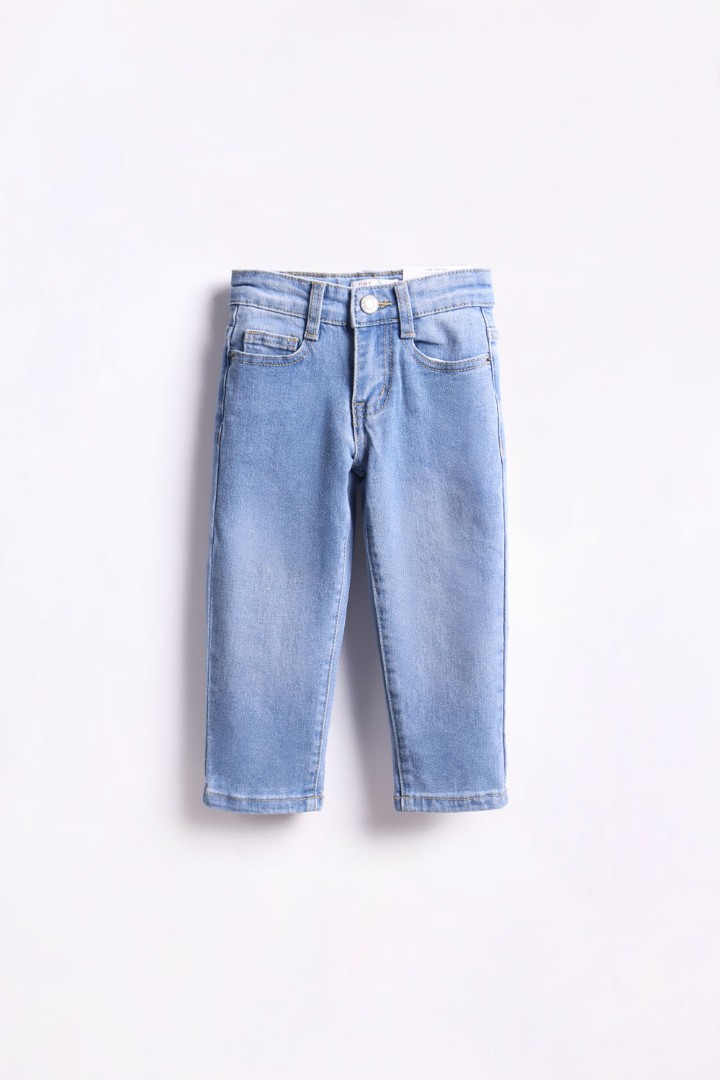 Straight Jeans