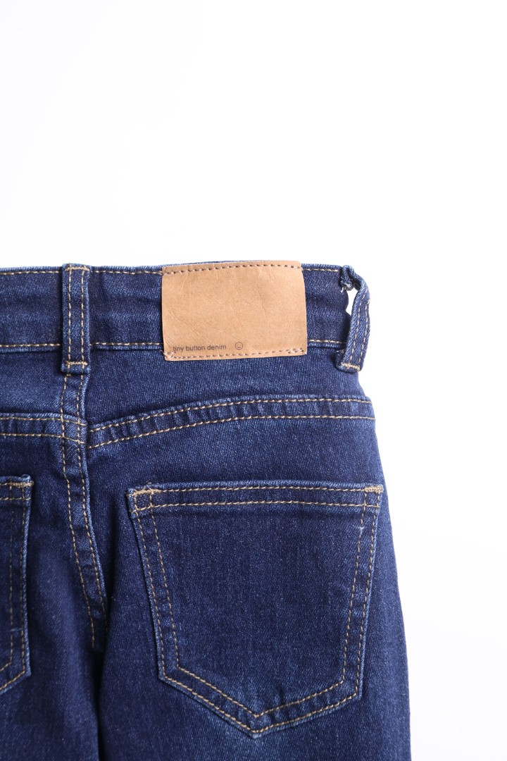 Straight Jeans