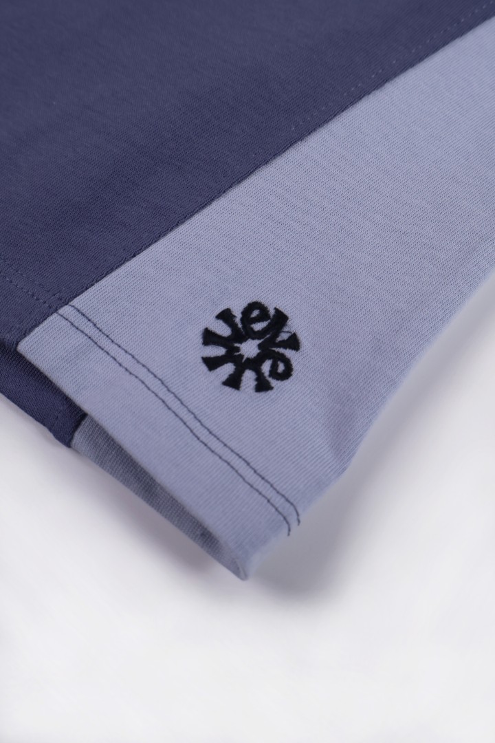 Contrast T-shirt 